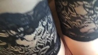Rus Milf Evinde Grup Sakso Alıyor