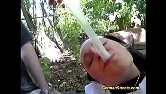 Amatör Rahibe Sokakta Alınır Ve Bir Yabancı Tarafından Becerilir