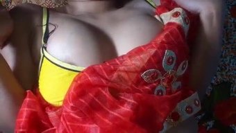 Olgun Bir Eş Ve Genç Üvey Kızının Ev Yapımı Videosu