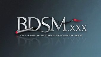 Derin Boğaz Ve Oyuncaklarla Anal Oyun Içeren Bdsm Sahnesi