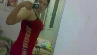 Çarpıcı Sarah'Nın Tutkulu Anal Ve Vajinal Seksini Yoğun Bir Şekilde Bitiriyor