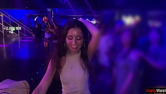 Katty West'In Gece Kulübü Tuvaletinde Vahşi Gecesi
