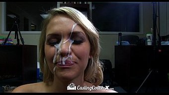 Tatlı Sarışın Güzel Mia Malkova, Hd Seçmelerde Koca Aletin Üstüne Atlıyor.