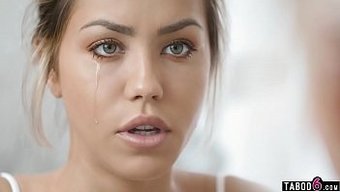 Alina Lopez'In Büyük Poposu Bu Sıcak Videoda Sert Seks Yapıyor