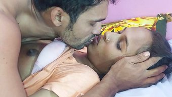 Bengali Gençler, Iki Yarrakla Sert Bir Dörtlüye Giriyorlar