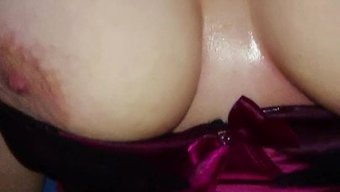Büyük Göğüslü Milf Köpek Stiliyle Sikişiyor