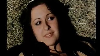 Blowjob Kraliçesi Barbara Moose, Vintage Fransız Porno Filminde