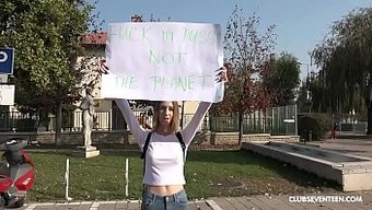Muhteşem Bir Esmerden Nihai El Işi Ve Sakso Deneyimi