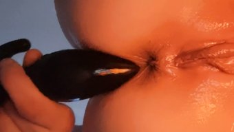 Avrupalı Genç Ilk Kez Buttplug Ile Mastürbasyon Yapıyor
