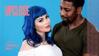 Jewelz Blu, Bu Inanılmaz Oral Seks Sahnesinde Isiah Maxwell'In Sert Yarağına Biniyor