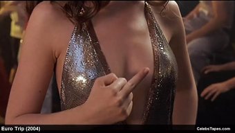 Lucy Lawless, Jessica Boehrs Ve Michelle Trachtenberg Iç Çamaşırı Ve Çıplak Sahnelerde