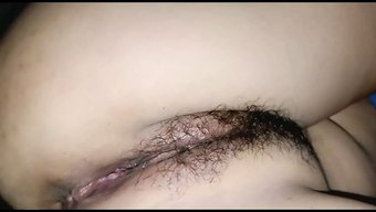 Enişte Genç Kuzenlerden Faydalanıp Onlarla Sert Seks Yaptı