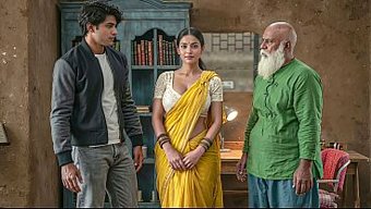 Hint Üvey Aile Azgınlığı Onu Bir Polise Götürüyor.