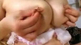 Japonya'Nın Olgun Kadınları Tek Başına Zevke Dalıyor