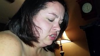 Yüzü Güzel Şişman Kadınları Sikerek Ev Yapımı Oral Videoda Fışkırttı