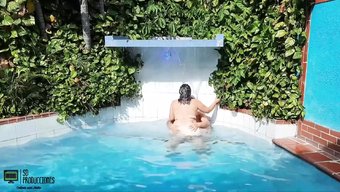 Büyük B, Tabu Kaynanasının Büyük Yarrağını Emiyor Ve Sikişiyor Videosu