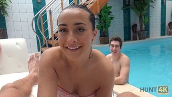 Avrupalı Genç Pov Videosunda Alınıp Sikişiyor