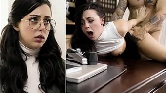 Whitney Wright'In Sert Bir Şekilde Becerilmesini Ve Yüzüne Boşalmasını Izleyin