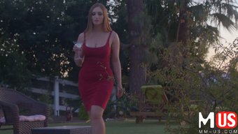 Skylar Snow'Un Büyük Poposu Ve Erotik Anal Seks 69 Videosunda