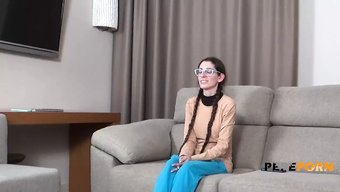 Derin Boğaz Ve Cunnilingus: Littlebio'Nun Inanılmaz Oral Yetenekleri Aksiyonda