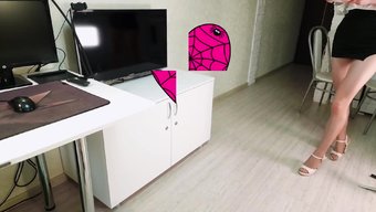 Ofis Sekreterine Patronunun Tanınması Için Oral Ödül