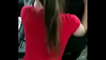 Eşcinsel Arkadaş Arabada Sikişiyor