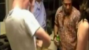 Partiden Sonra Amatör Grup Seksin Ev Yapımı Videosu