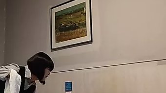 Amatör Çift, Ev Yapımı Videoda Oral Seks Ve Sikişin Tadını Çıkarıyor