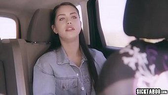 Alina Lopez'In Büyük Poposu, Cowgirl Ve Arkadan Beceriliyor