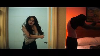 Eylem: Joey King'In Vahşi Macerası