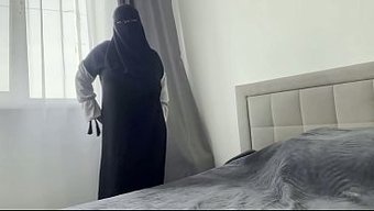 Bu Arap Arkadaş, Ben Onun Için Mastürbasyon Yaparken