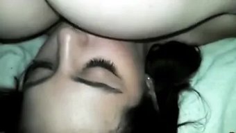 Seksi Kız Bu Seks Kasetinde 60 Fps Anal Yalama Alıyor