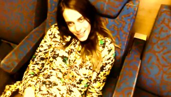 Billie Eilish Ile Vintage Tarzında Mutlu Retro Derleme