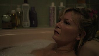Kirsten Dunst'In Küvetteki Çıplak Sahnesi
