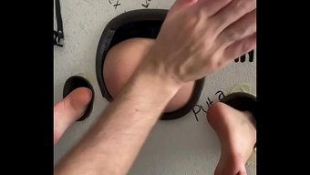 Rus Eva Sins, Sinema Banyosunda Sert Ve Vahşi Bir Zaman Geçiriyor.