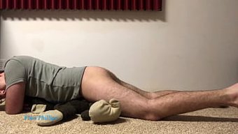 Queer Şeker Bebek Erkek Tek Başına Videoda Mastürbasyon Yapıyor