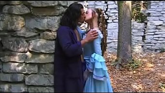 Inga Ve Karina'Nın Açık Hava Macerası, Kıç Oyunu Ve Anal Ile