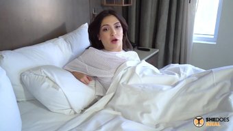 Jane Wilde, Büyük Yarrağıyla Kıçını Gerdiriyor, Sıcak Bir Video!
