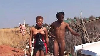 Afrikalı Kadınlarla Sert Seks Konusunda Sert Afrika Dersi
