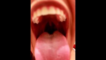 Büyük Ve Uzun Ağız: Mükemmel Oral Zevk