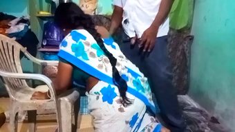 Hint Öğretmen Ve Öğrenci, Ülkede Sıcak Açık Hava Seks Yapıyor