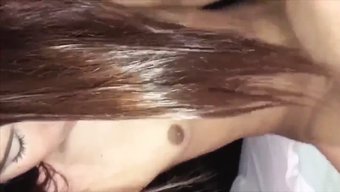 Çift Yoğun Anal Seks Yapıyor Ve Bu Videoda Her Ikisi De Boşalıyor
