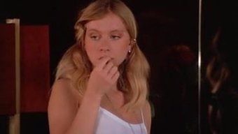 1978 Kinky Hizmetçi Videosunda Retro Sapıklık