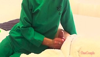 Orgazma Ulaşmada Yardım Isteyen Amatör Çiftlerin Yer Aldığı Ev Yapımı Videolar Koleksiyonu