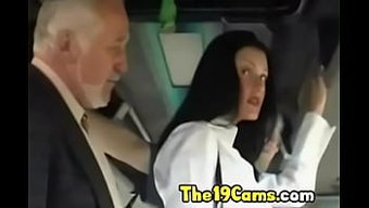 Büyük Memeler Ve Kalçalar, Olgun Kadınların Hayranları Için Ücretsiz Porno Videosunda.