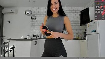 Sporcu Bebek Tarafından Islak Ve Vahşi Webcam Performansı